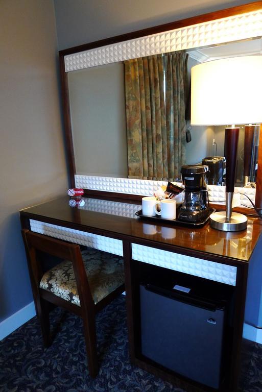The Deluxe Hotel แวนคูเวอร์ ภายนอก รูปภาพ